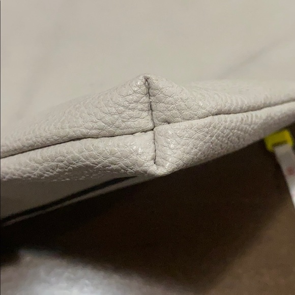 Brand New Atmosphere Crossbody Bag - Picture 5 of 6